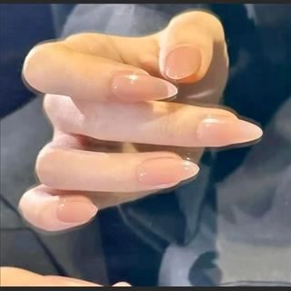 Cần sang lại shop nail lượng khách ổn định vùng Liverpool